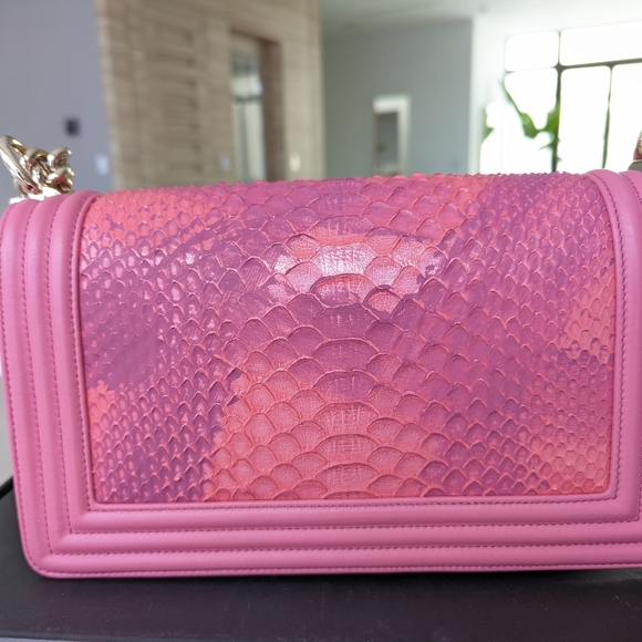 Chanel boy bag exotic python skin pink color ( collector piece) - Picture 3 of 11